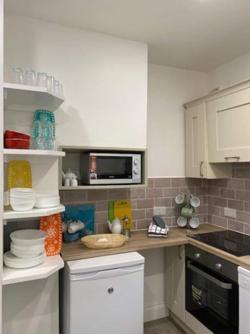Location, Location - Modern 2 Bed Apt In คิลลาร์นีย์ ภายนอก รูปภาพ